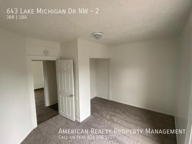 Building Photo - 643 Lake Michigan Dr NW