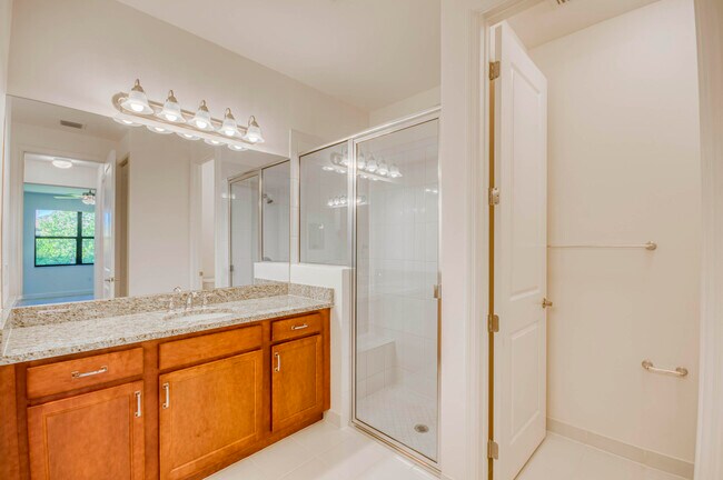 Building Photo - 12555 SW Manatee Marsh Ter