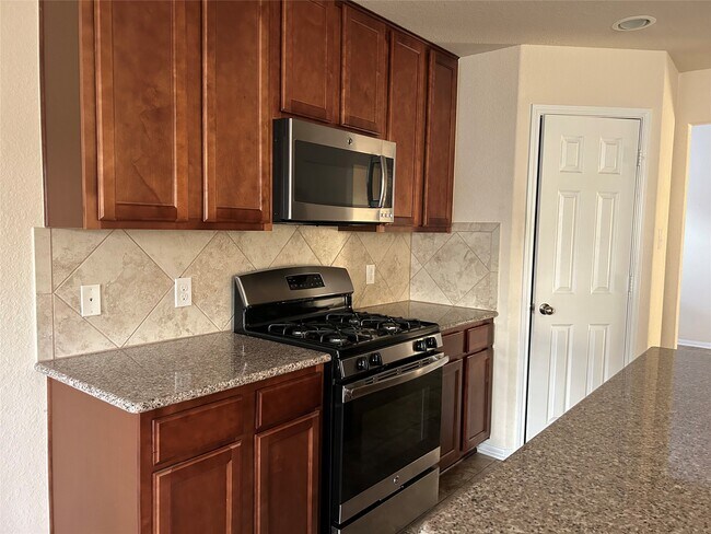 Building Photo - 3207 Tall Sycamore Trail