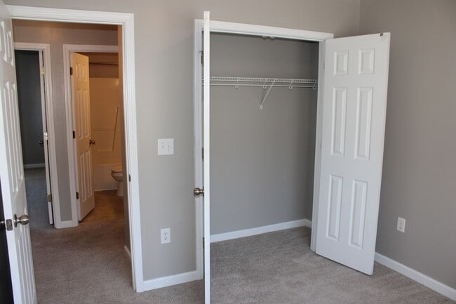 Building Photo - Modern Townhome in Havelock