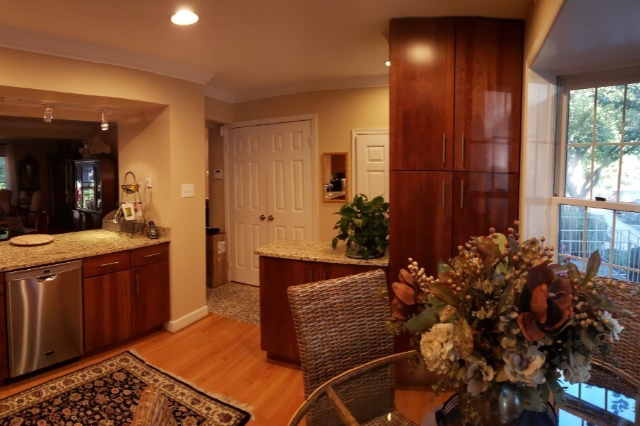 Building Photo - 5427 Grove Ridge Way