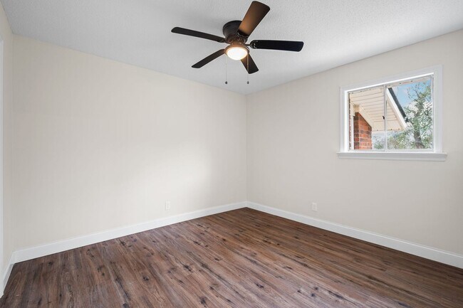 Building Photo - 3336 Gundy Dr