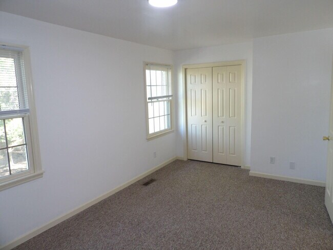 Building Photo - 144 Tupelo Trail