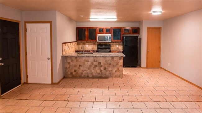 Building Photo - 2571 Mia Pl