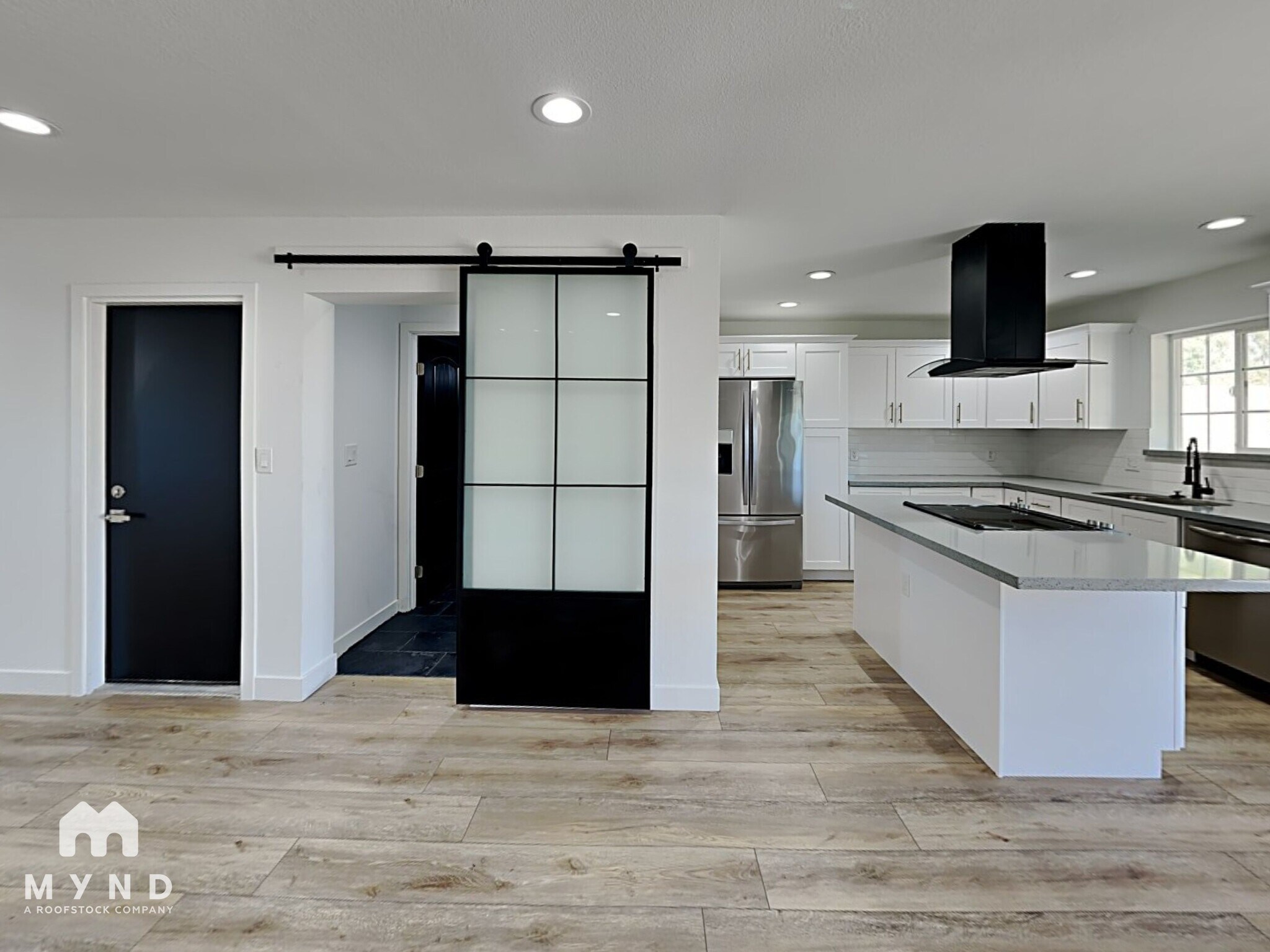 Building Photo - 7520 E Portland St