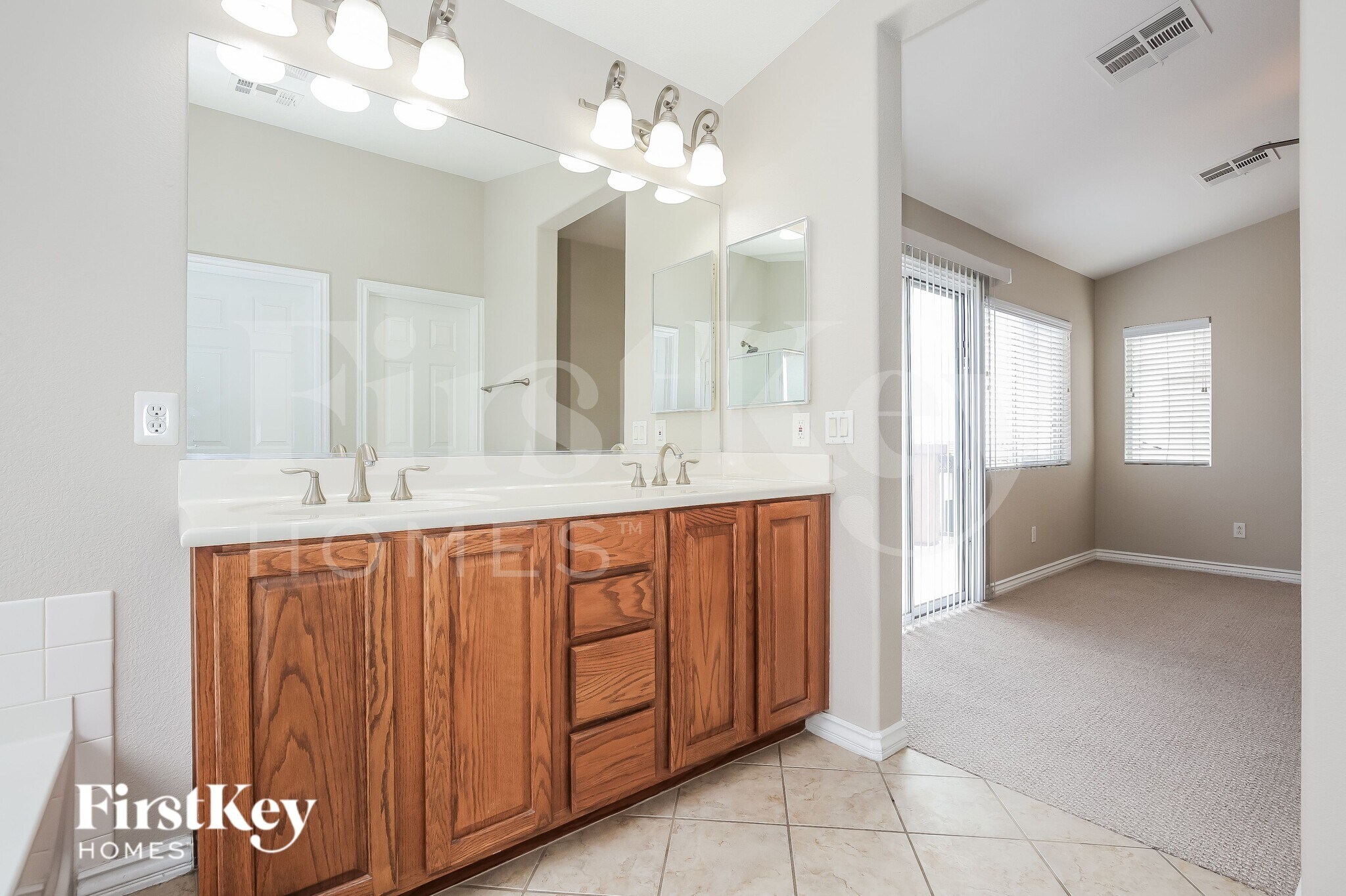 Building Photo - 7340 Chesapeake Cove St