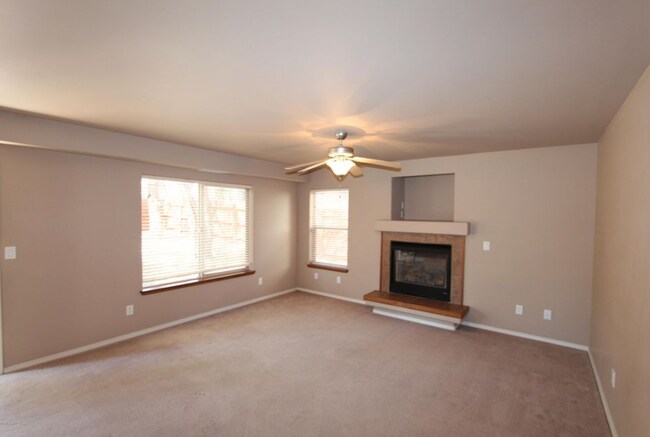 Building Photo - 4968 S Pyrite Rd