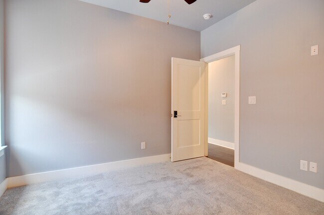 Building Photo - 2514 Forest Park Blvd