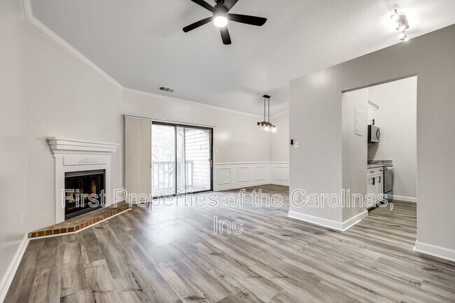 Building Photo - 4158-F Charlotte Hwy