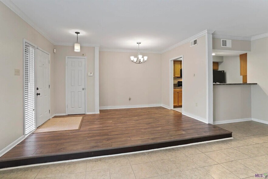 Building Photo - 8155 Jefferson Hwy