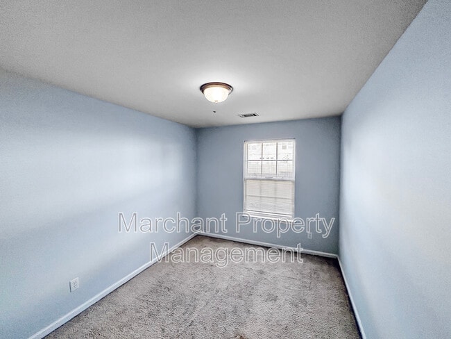 Building Photo - 114 Awendaw Way