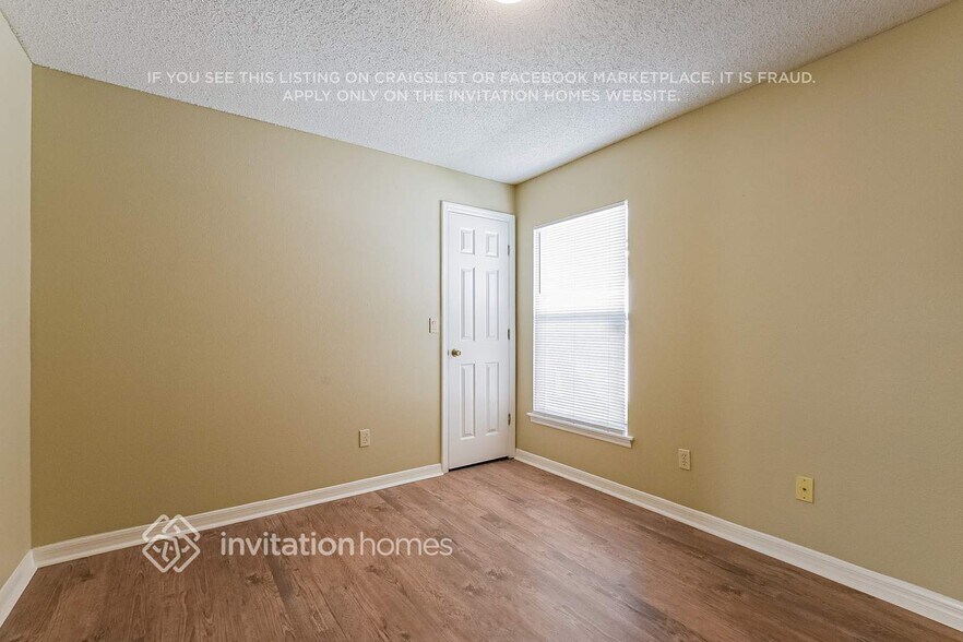 Building Photo - 7641 Pine Nest Ct