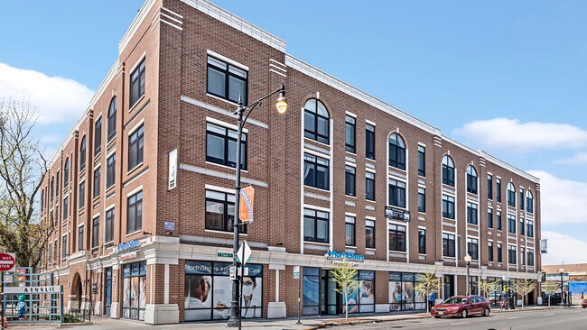 Primary Photo - 1502 W Ainslie St