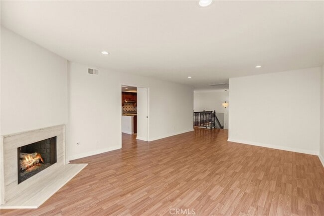 Building Photo - 25 Ocean Crest Ct