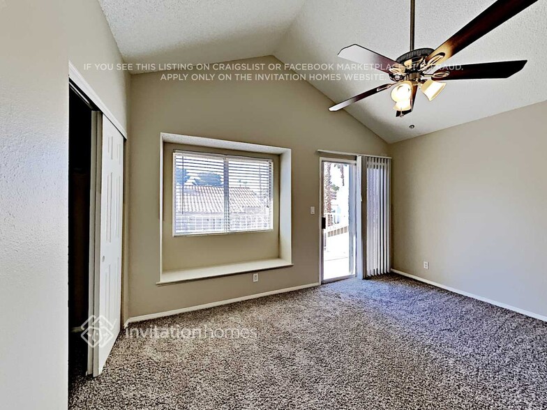 Building Photo - 1740 La Cruz Dr