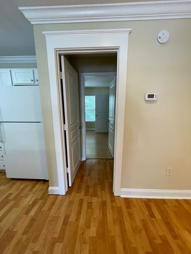 Building Photo - 07-204 Fattouh