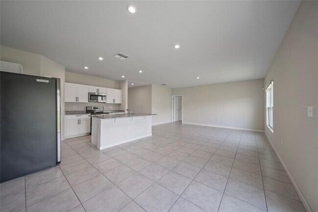 Building Photo - 489 Panaro Ln