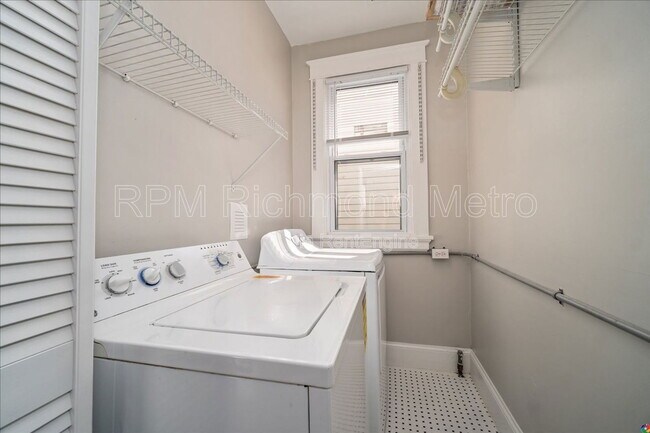Building Photo - 1313 N 35th St