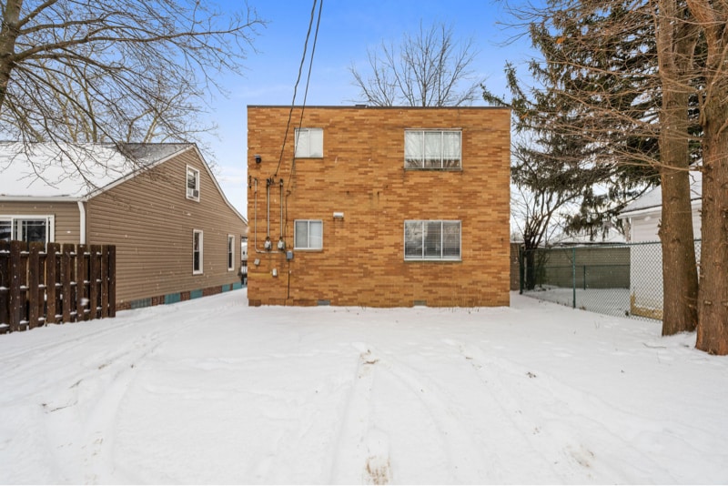 Building Photo - 14212 Leroy Ave