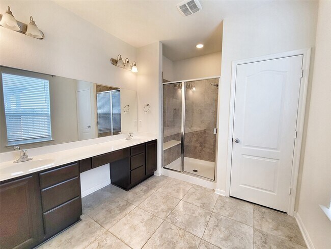 Building Photo - 1618 Cintola Ln