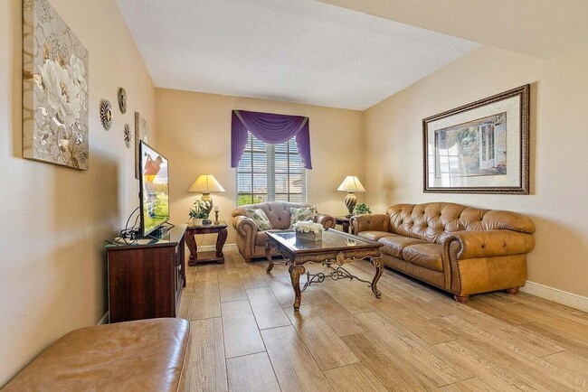 Building Photo - 1200 Town Center Dr