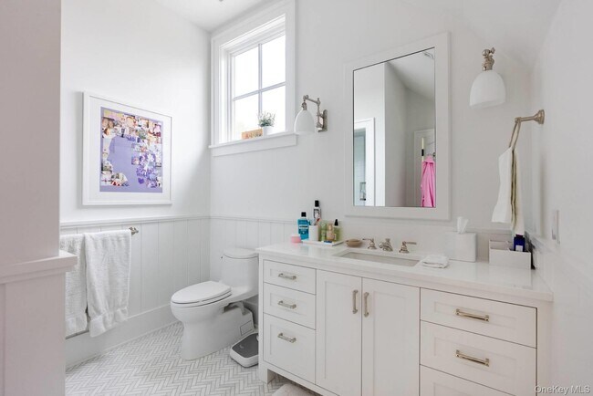 Building Photo - 571 Pauls Ln