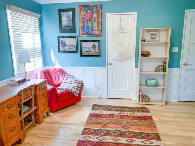 Building Photo - Beautiful 3 bed 1 bath house