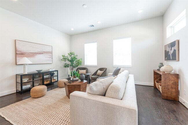 Building Photo - 5502 Wheatley St