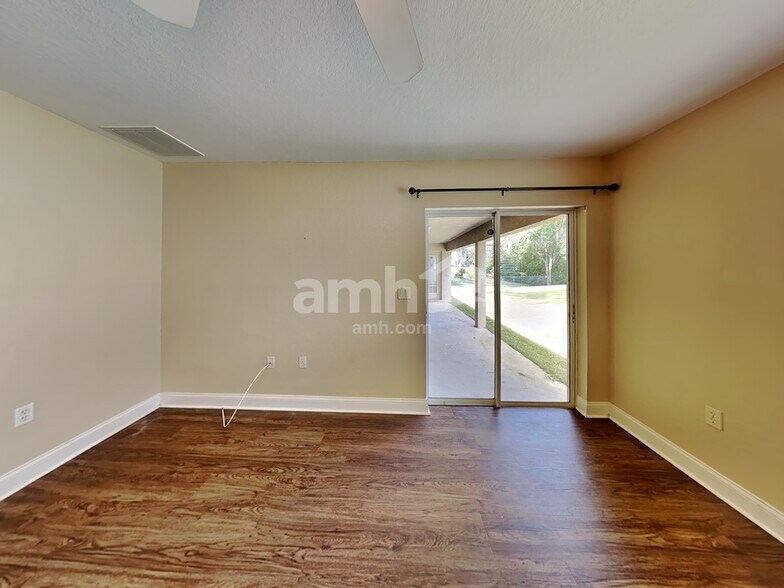 Building Photo - 148 Towering Pines Dr