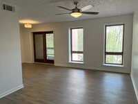 Building Photo - 44710 Beechwood Ct