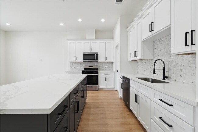 Building Photo - 4629 Balkin St