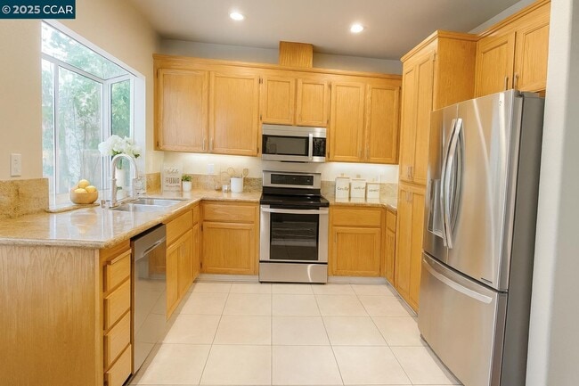 Building Photo - 149 Heritage Park Dr