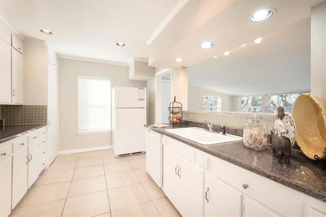 Building Photo - 801 17th St