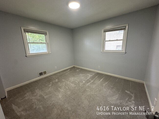 Building Photo - 4616 Taylor St NE