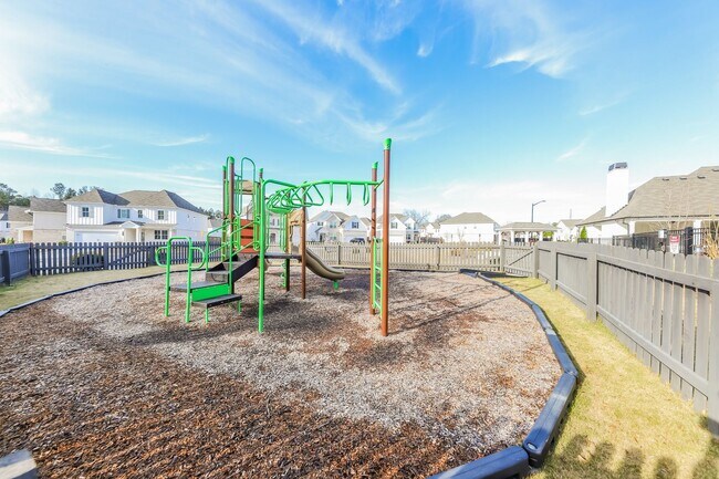 Building Photo - 3604 Silvery Wy