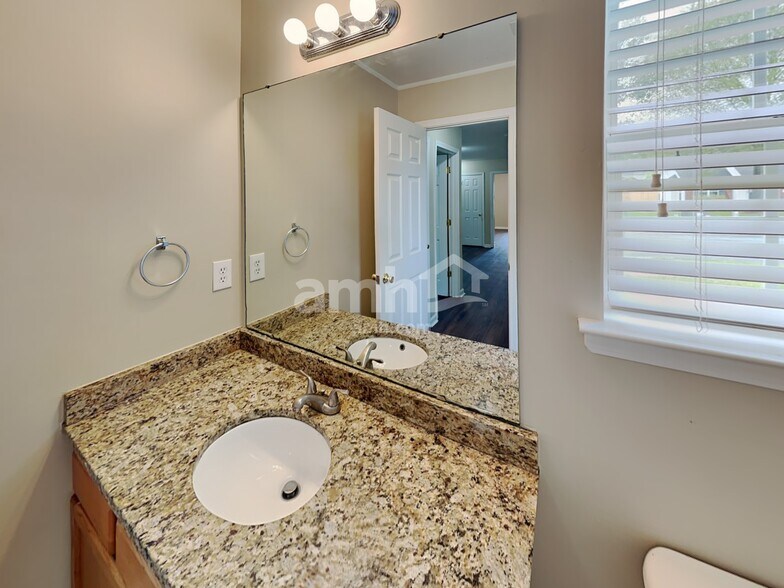 Building Photo - 3210 Revere Rd