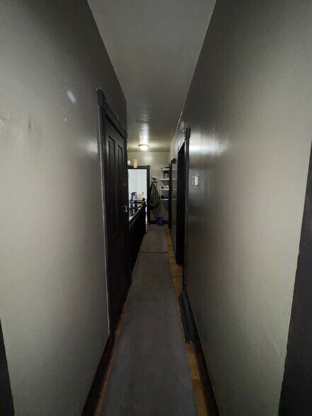 Building Photo - 112 Webster Ave