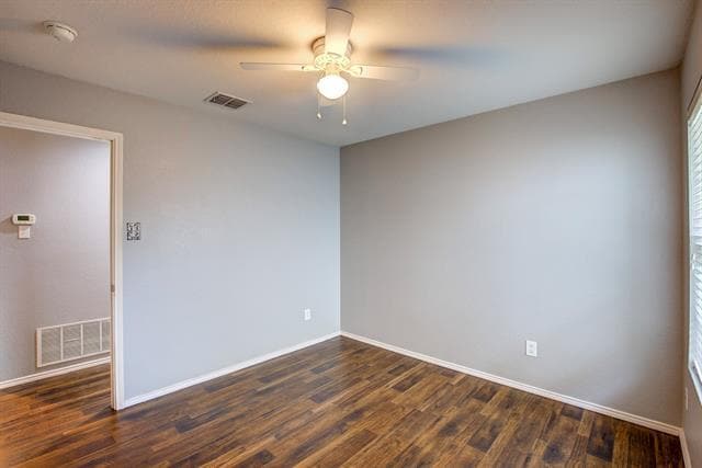 Building Photo - 705 Poncho Ln