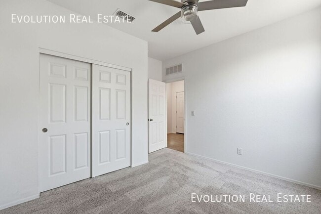 Building Photo - 11852 N Stanton Ct