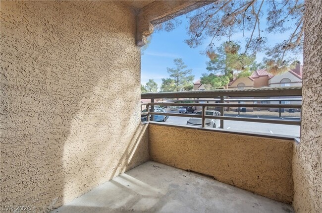 Building Photo - 2200 S Fort Apache Rd