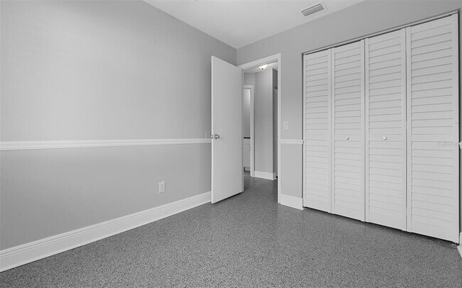 Building Photo - 1651 Palm Leaf Dr