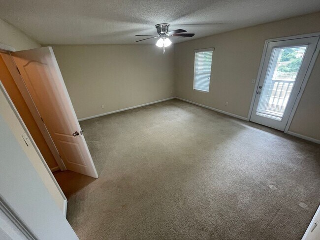 Building Photo - BRIDGEWATER HOME! PRE-LEASING FOR JULY 10T...