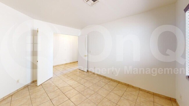 Building Photo - 8488 N Winchester Creek Dr