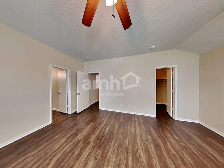 Building Photo - 21706 Oakbridge Park Ln
