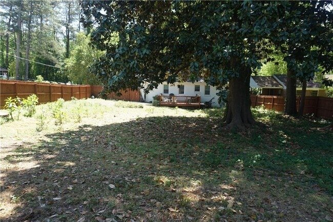 Building Photo - 2163 Lilac Ln