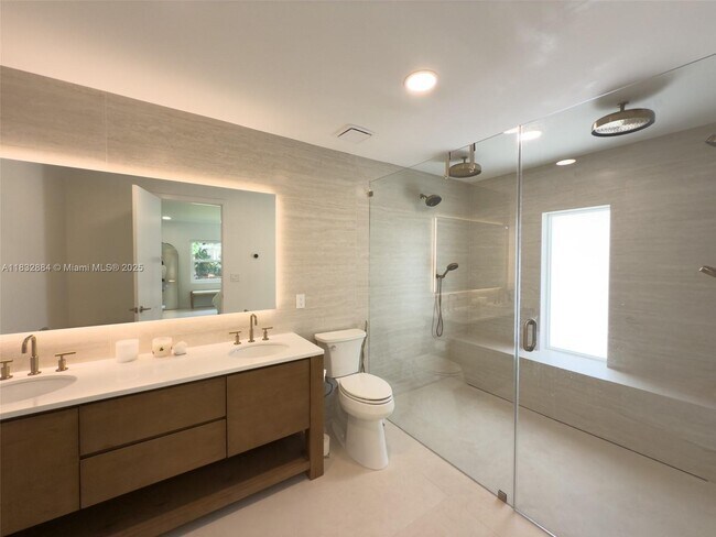 Building Photo - 7895 SW 76th Terrace