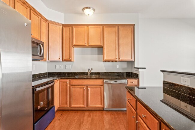 Building Photo - 3 Bedroom townhome in South Charlotte