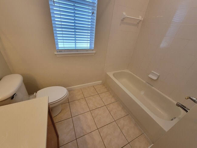 Building Photo - 4061 Shady View Ln