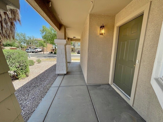 Building Photo - Fabulous 4-Bedroom home for Rent in Avonda...
