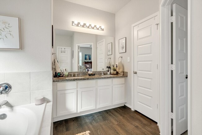 Building Photo - 8426 Moonlight Bay Cir